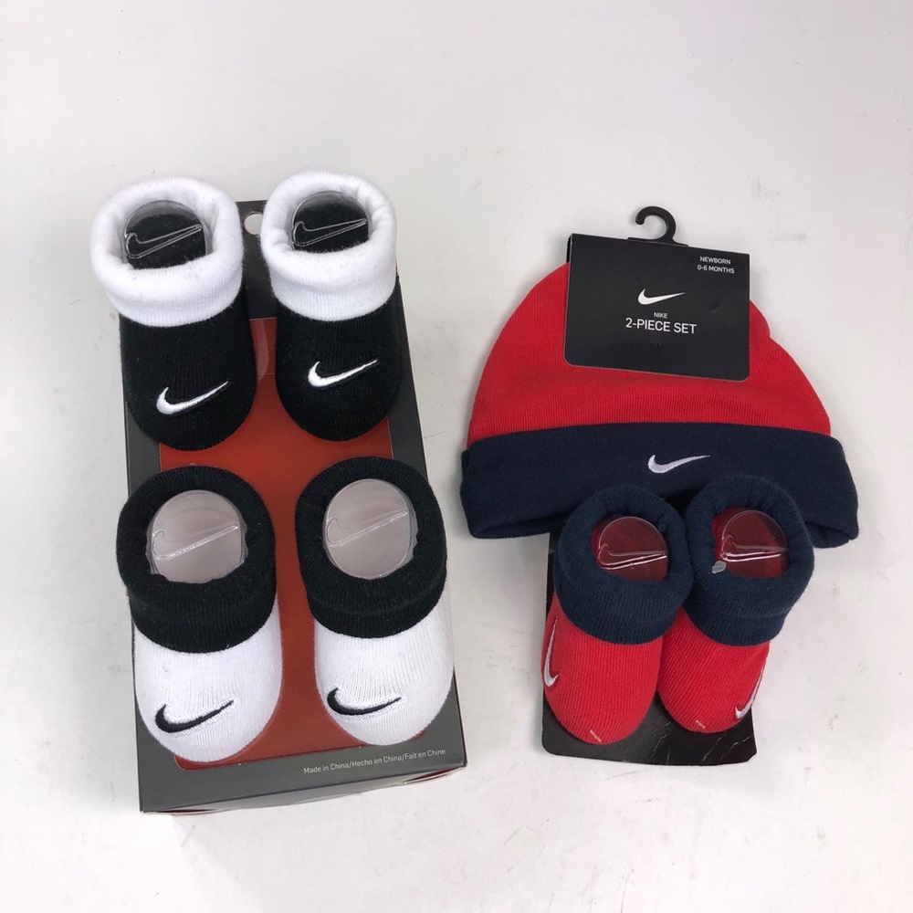 Nike 2 Piece Set Infant Newborn Baby 0-6 Month